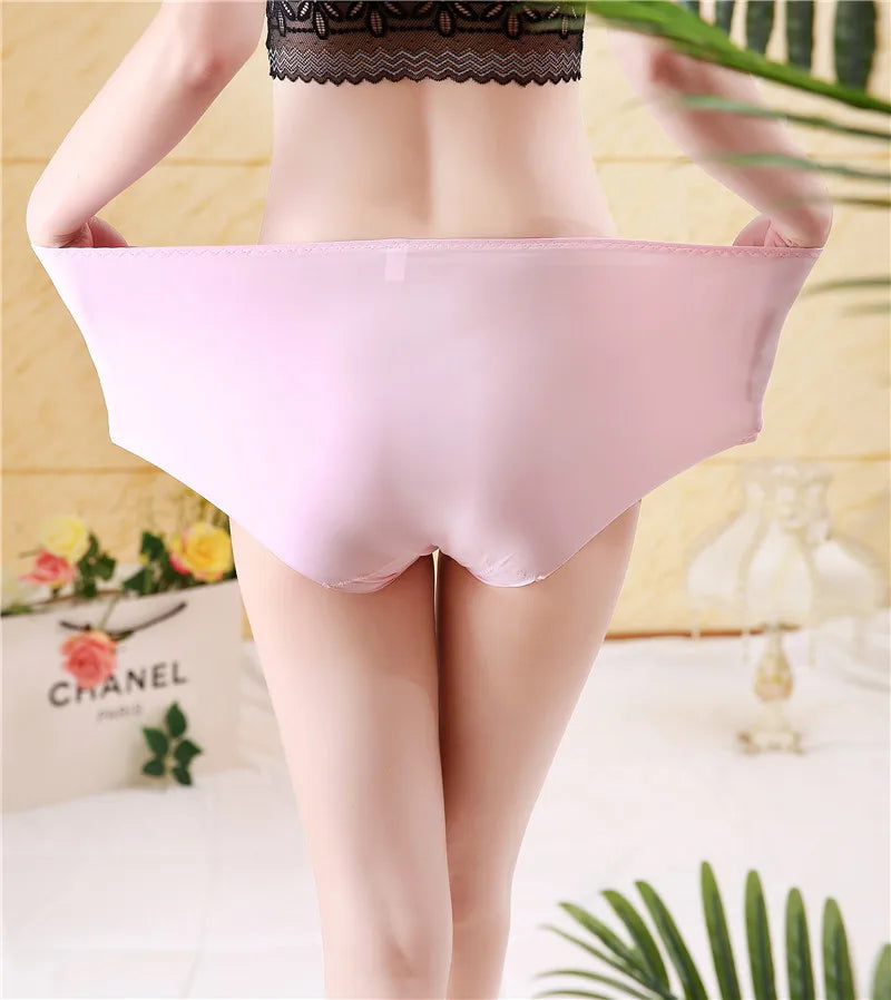 Plus Size Seamless Ice Silk Panties for Women - XXXL to 4XL Cotton Crotch Comfort Briefs